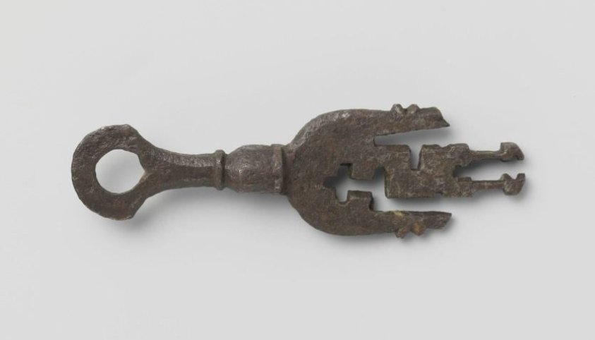 Key latch