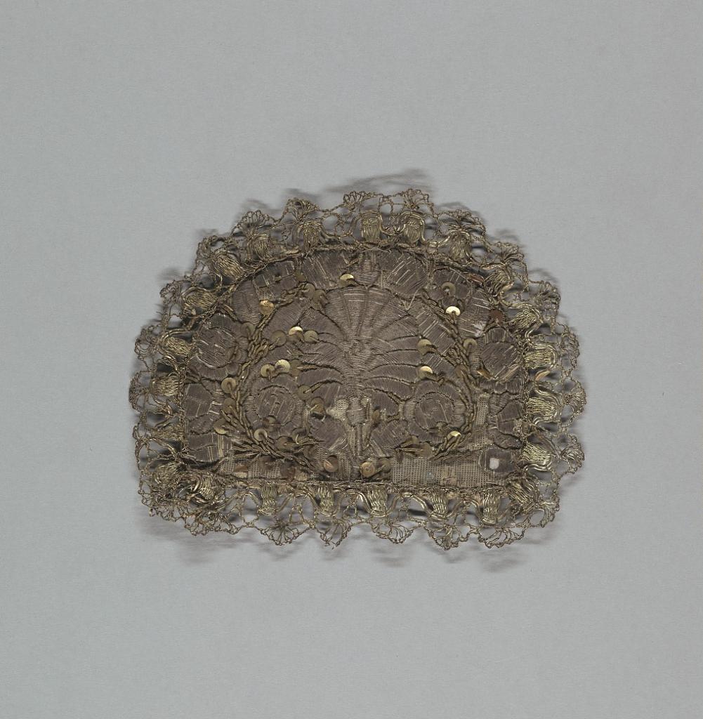 Cap crown