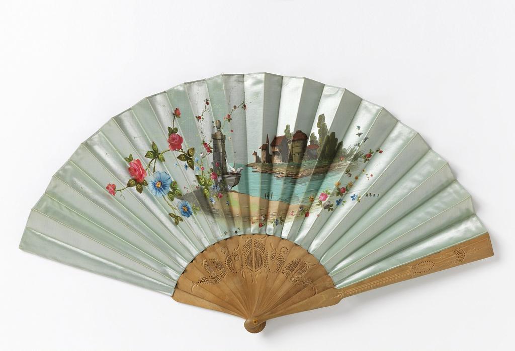 Pleated fan